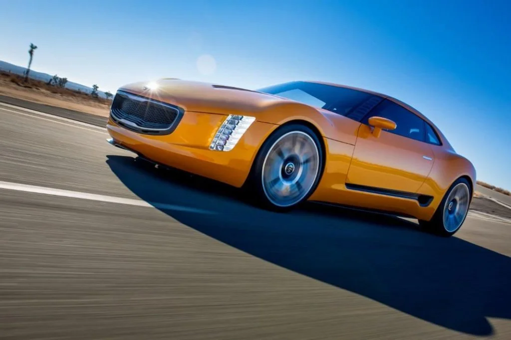 2014-kia-gt4-stinger-04.webp