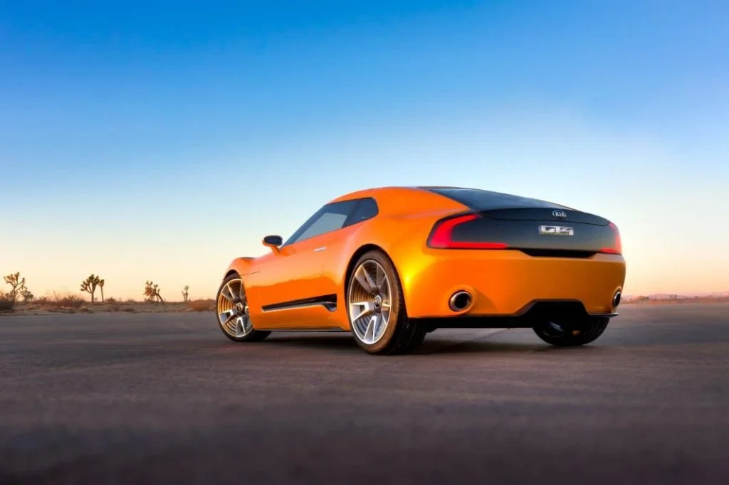 2014-kia-gt4-stinger-05.webp