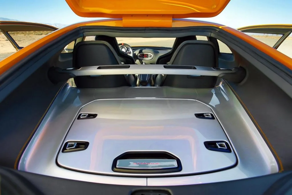2014-kia-gt4-stinger-11.webp
