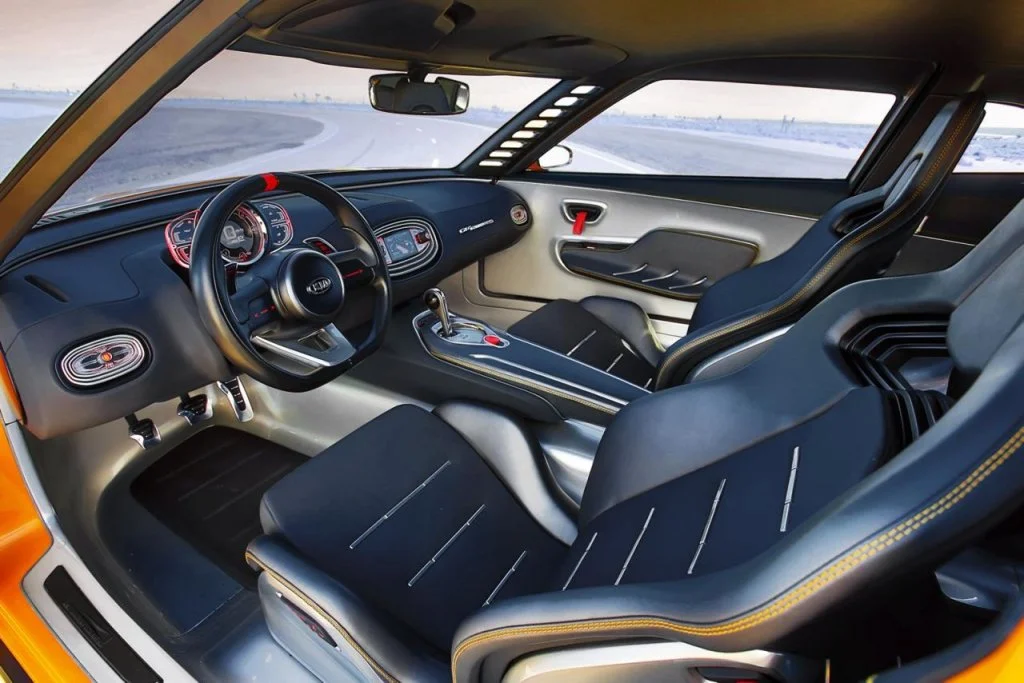 2014-kia-gt4-stinger-12.webp