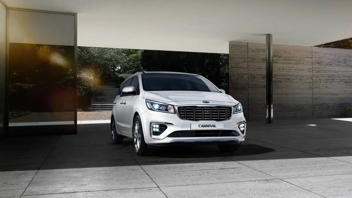 2018-kia-carnival.webp