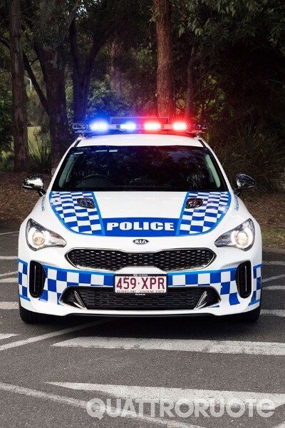 2018-Kia-Stinger-Polizia-03.jpg
