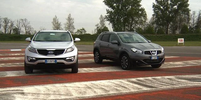 382607_9444_big_Quashqai-_Sportage_01.webp