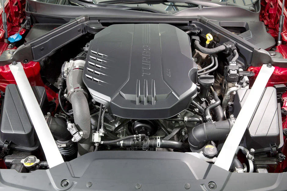audi-s5-sportback-vs-kia-stinger-61d5848b3c0c0ebdff-940-0-1-95-1.webp