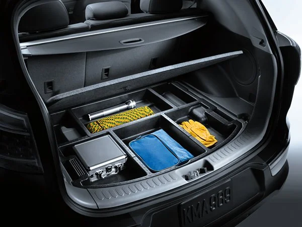 feature_sportage_2014_under-rear-cargo-floor-storage_s-kia-600x-jpg-jpg.3703