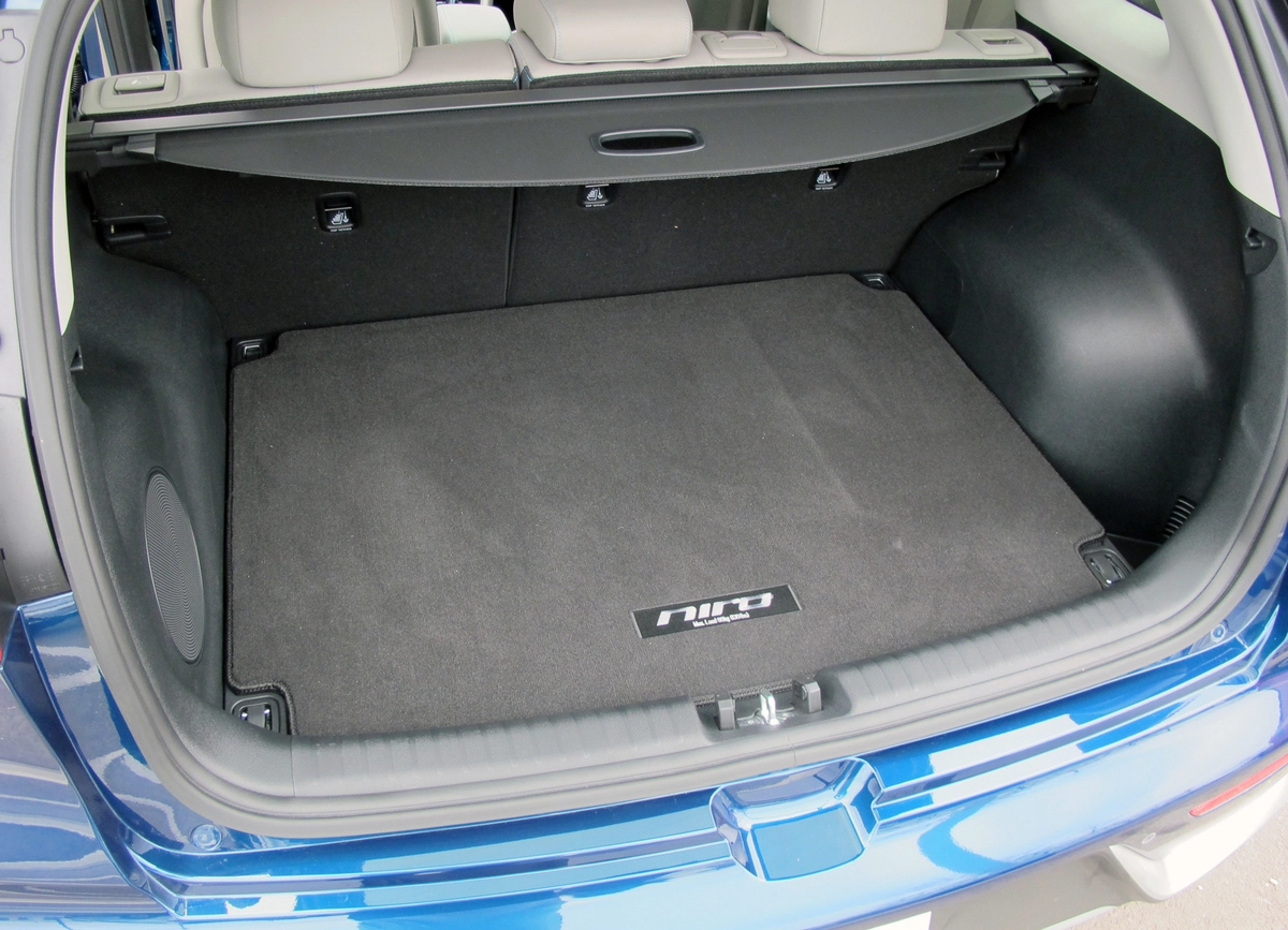 Kia-Niro-2017-cargo.webp