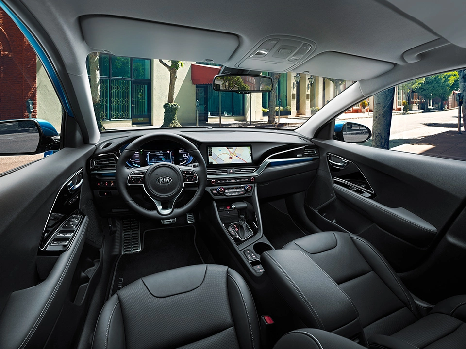 kia-niro-de-pe-hev-my20-high-tech-cabin.webp