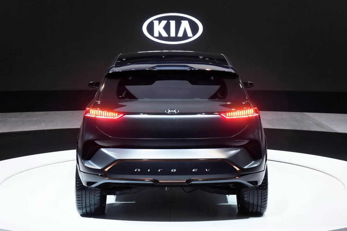kia-niro-ev-concept-2018_3.webp