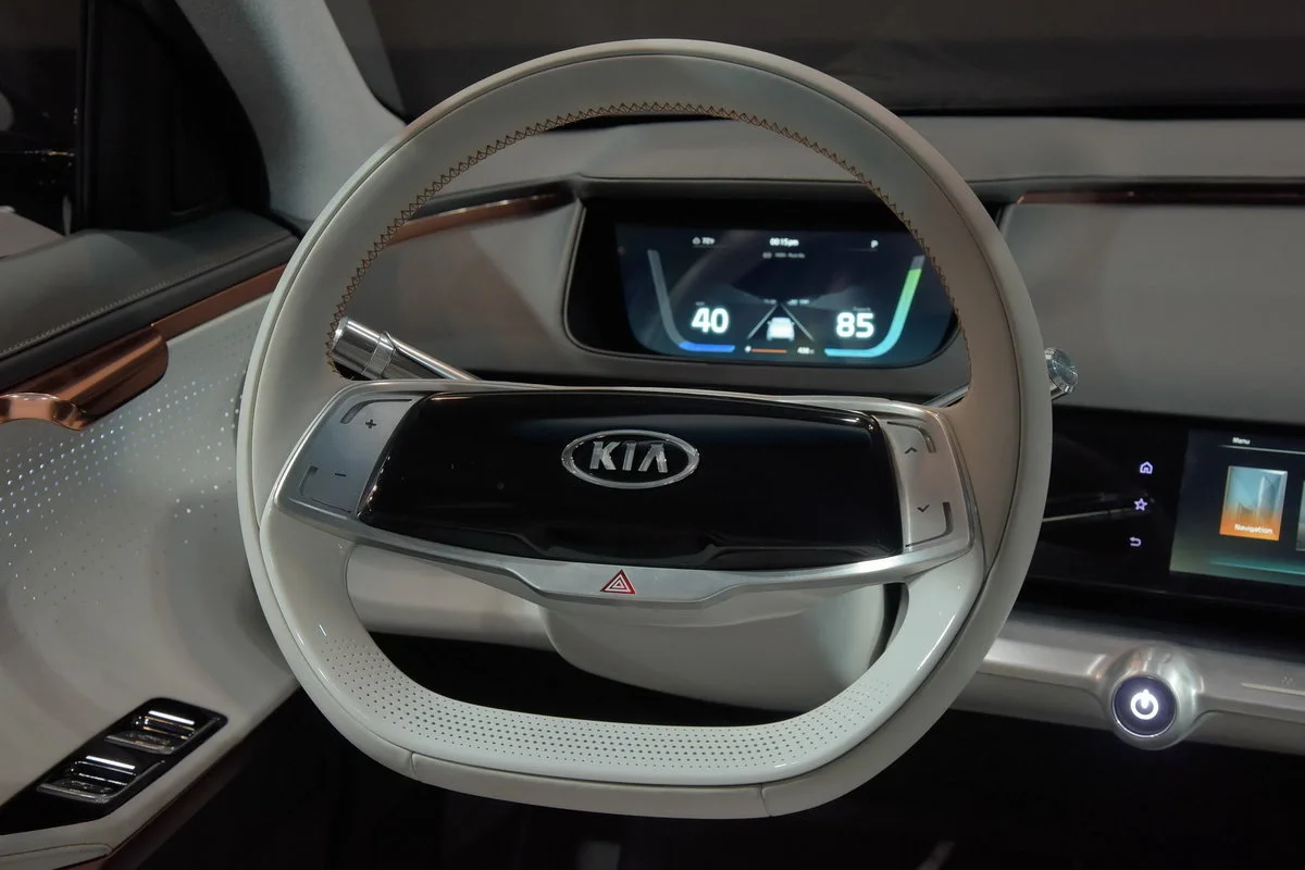 kia-niro-ev-concept-2018_6.webp