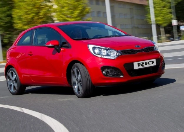 kia-rio-3-porte-frontale.webp