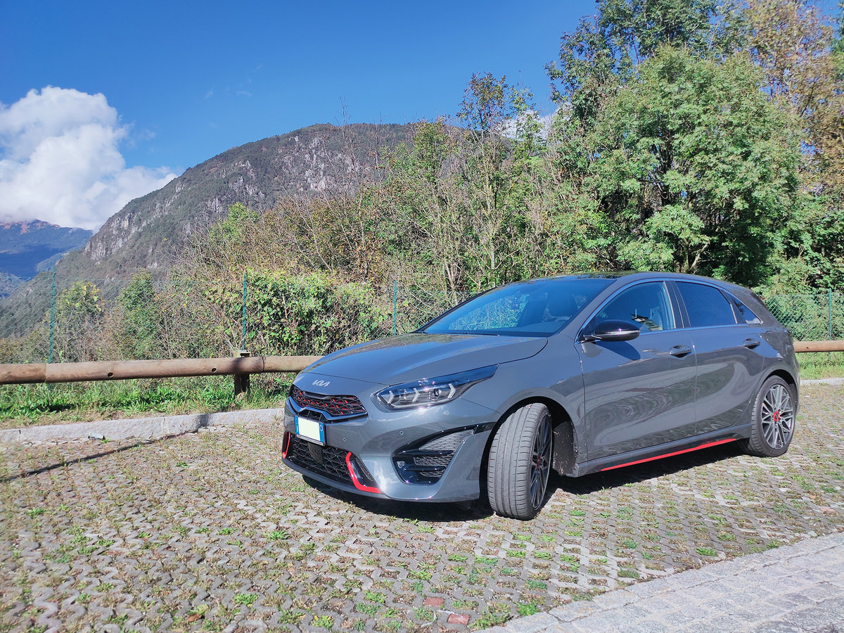 Kia_Ceed_20231027_2400.jpg