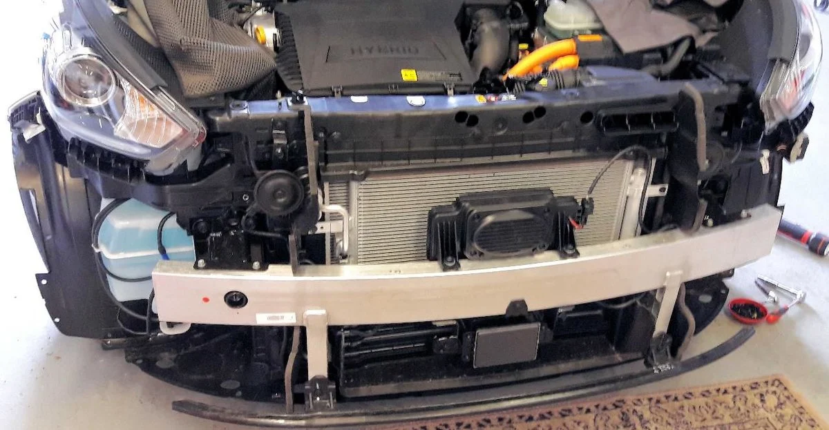 niro-2-front-parking-sensors-jpg.6388.webp