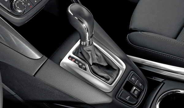 opel-zafira-tourer-cambio.webp