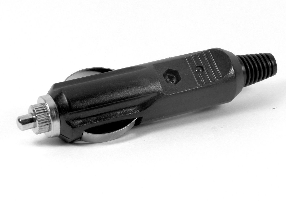 spina-per-accendisigari-12v-auto-con-fusibile-e-led-contatti-a-saldare.jpg