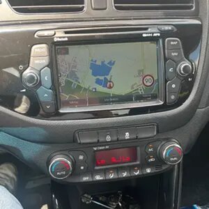 navigator kia cee'd 2015