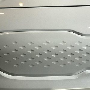 Frontale  Niro EV