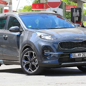 2019-kia-sportage-01