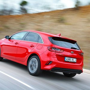 kia-ceed-galerie-foto-da03ef014e6587fdf6-0-0-0-0-0