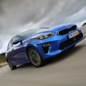 kia-ceed-galerie-foto-d26f1f014df38bfd39-0-0-0-0-0