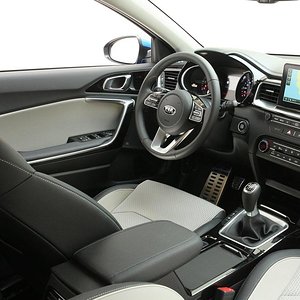 kia-ceed-galerie-foto-b8cd2f014e008fd721-0-0-0-0-0