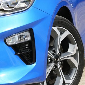 kia-ceed-galerie-foto-ac829f014e328931b3-0-0-0-0-0
