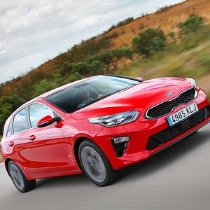 kia-ceed-galerie-foto-8785ff014def826823-0-0-0-0-0