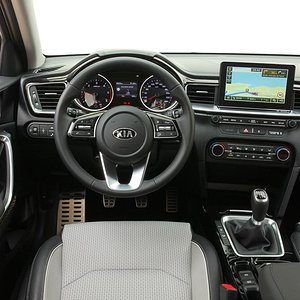 kia-ceed-galerie-foto-73414f014e01840618-0-0-0-0-0