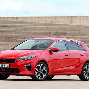 kia-ceed-galerie-foto-60b0bf014e5d8b1dc3-0-0-0-0-0