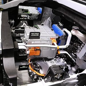 salone-di-ginevra-2018-hyundai-kona-electric-motore