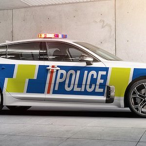 Nuova Zelanda -Police-sting-fonte Automotive news