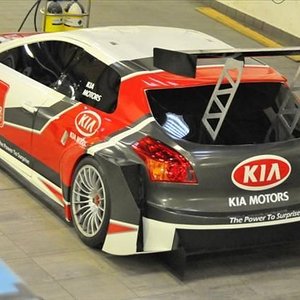 Kia 2017 Chad Racing Kia Cee'd fonte Pinterest