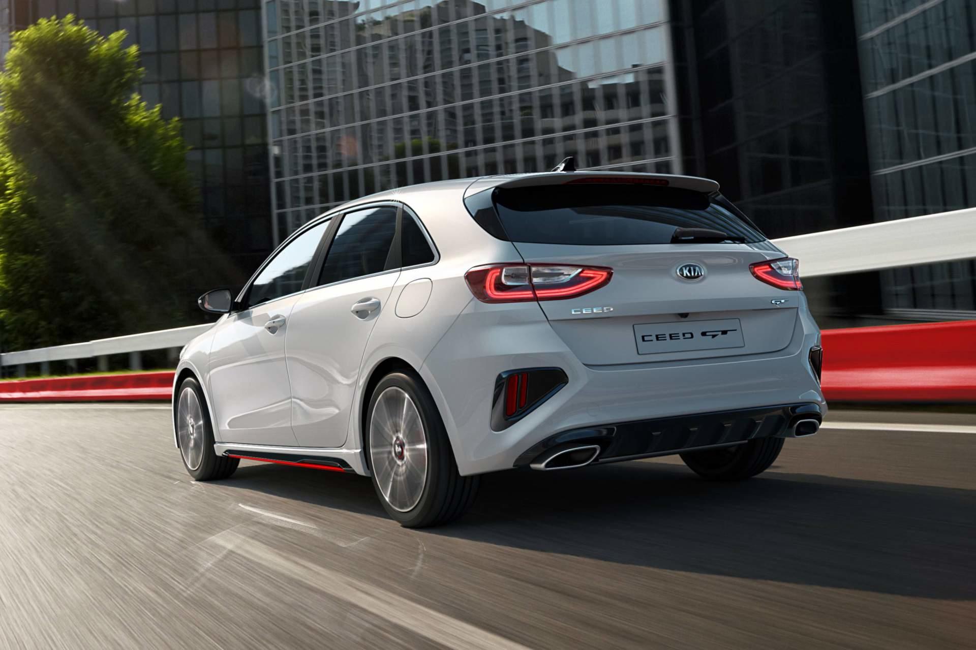 2019-kia-ceed-gt-02