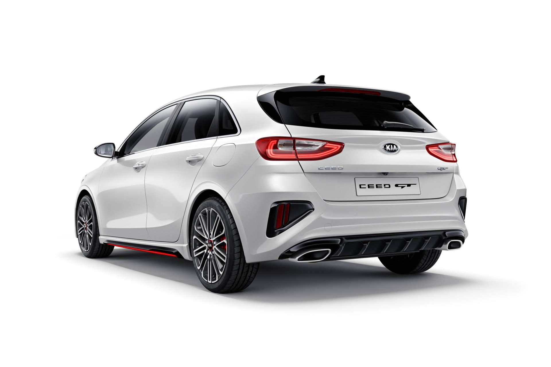 2019-kia-ceed-gt-03