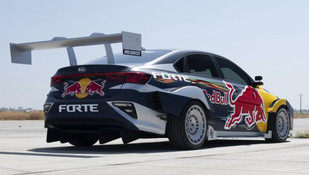 2019-Kia-Forte-Drift-Car_con motore stinger fonte wblogs.info