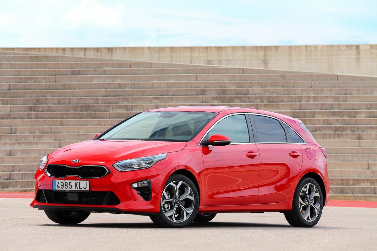 kia-ceed-galerie-foto-60b0bf014e5d8b1dc3-0-0-0-0-0