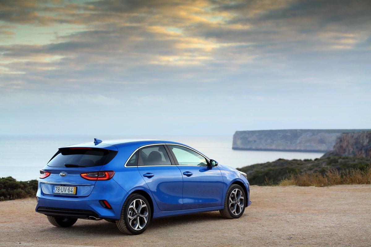 kia-ceed-galerie-foto-620f3f014df28f0d9a-0-0-0-0-0