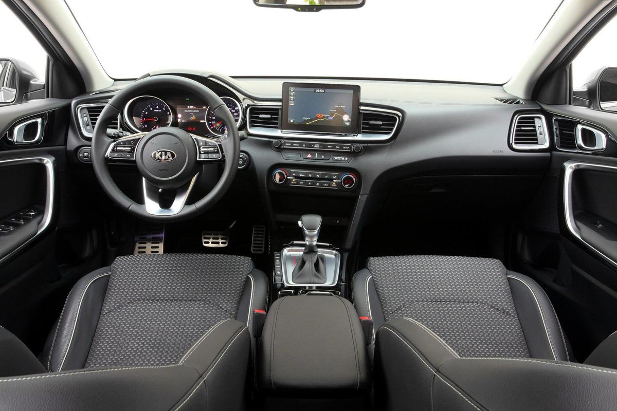 kia-ceed-galerie-foto-accaff014df882e7b1-0-0-0-0-0