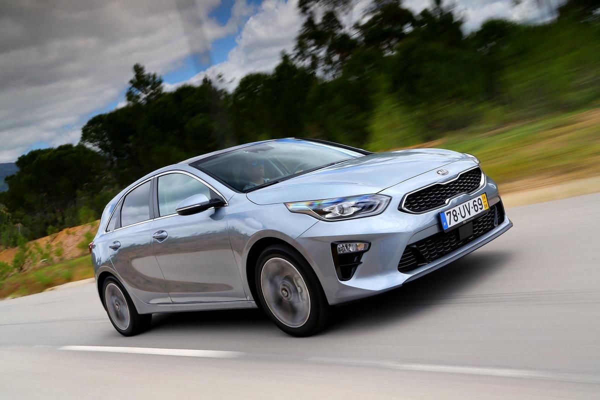 kia-ceed-galerie-foto-ee603f014e678f9db9-0-0-0-0-0