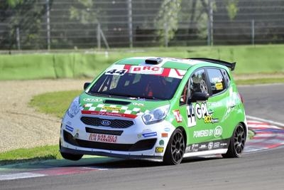 kia-venga-hybrid-cup-imola-2014--1-5.jpg