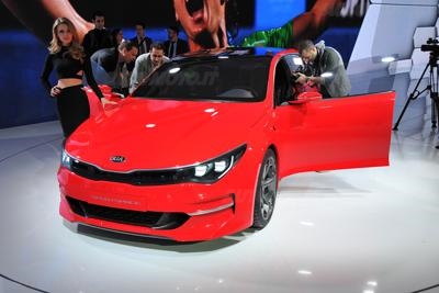 kia-al-salone-di-ginevra-2015--12-5.jpg