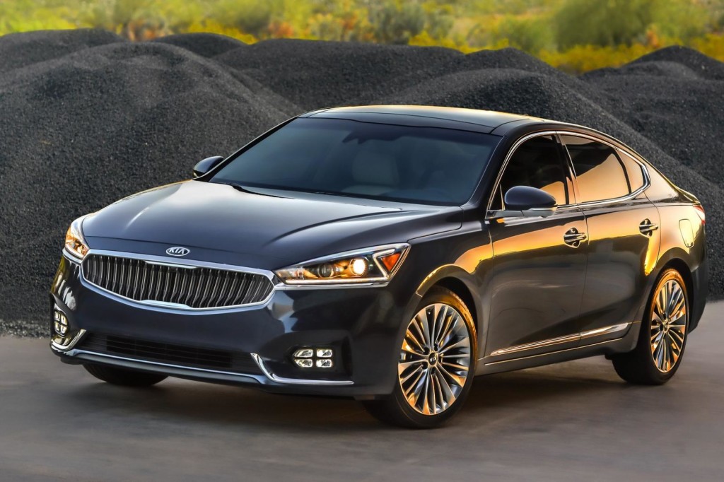Kia-Cadenza-MY-2017-1-1024x682.jpg